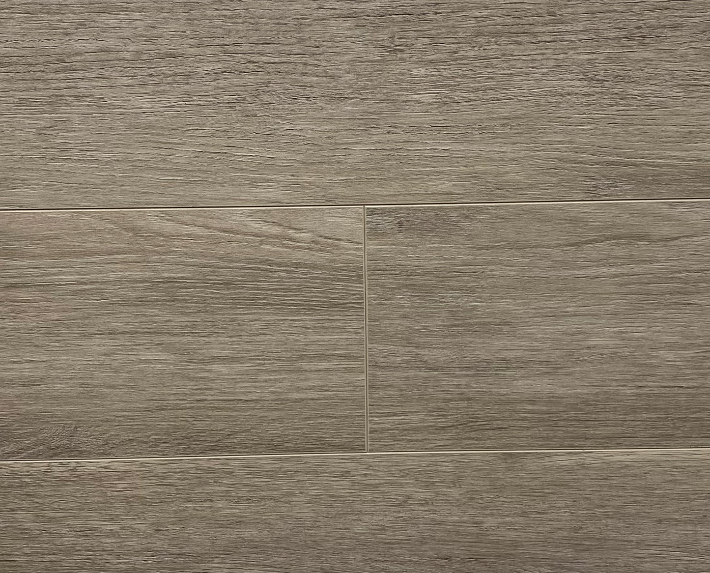 1075 - Golden Choice 12mm Laminate