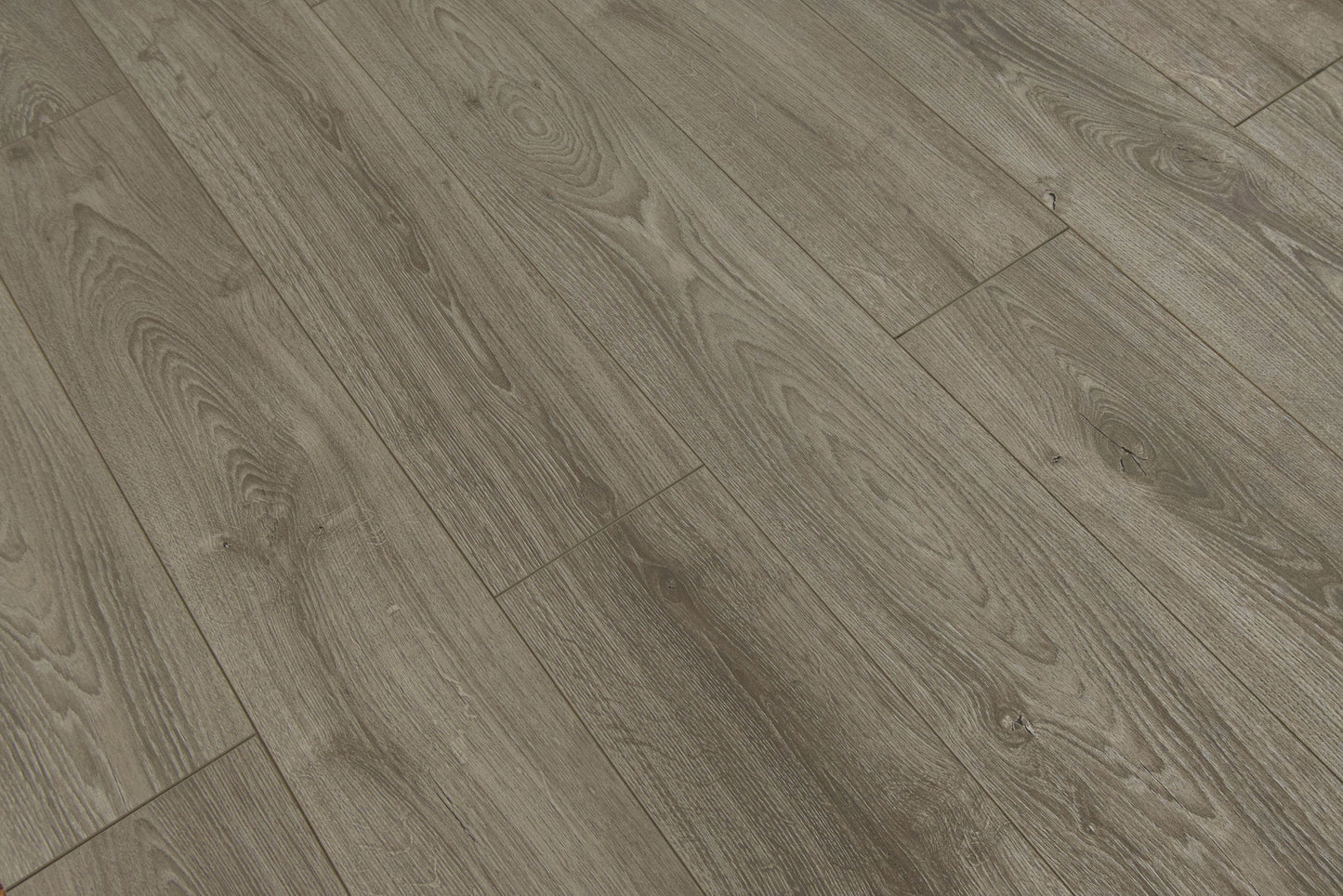 TF6021-F - Toucan Flooring 12mm Laminate Water Resistance